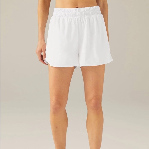 Beyond Yoga Pants - Beyond Yoga White Athletic Shorts High-Waisted Lightweight